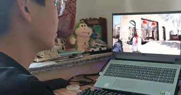 鸿德学子“云端”共上“开学第一课”