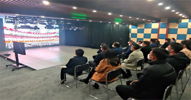 内蒙古鸿德文理学院师生收听收看党的二十大开幕会盛况