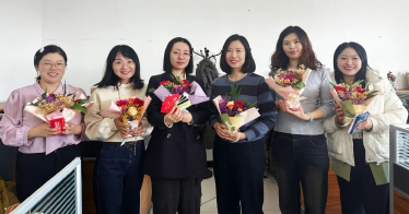 今天，鸿德超甜！