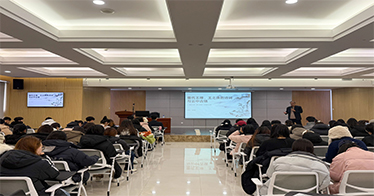 历史人物研究学者杨利民为学院云中校区学生干部开展讲座并赠送图书