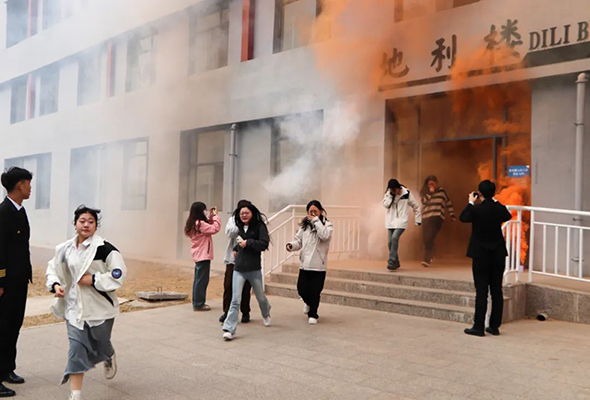 4ce3a62579325407a5904024d6c6a3c.jpg 4ce3a62579325407a5904024d6c6a3c.jpg