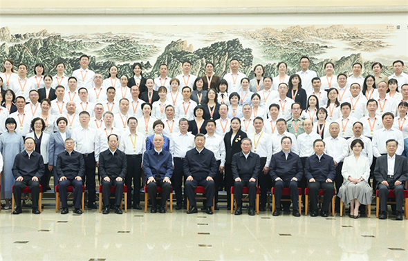 和额呵呵.jpg 和额呵呵.jpg