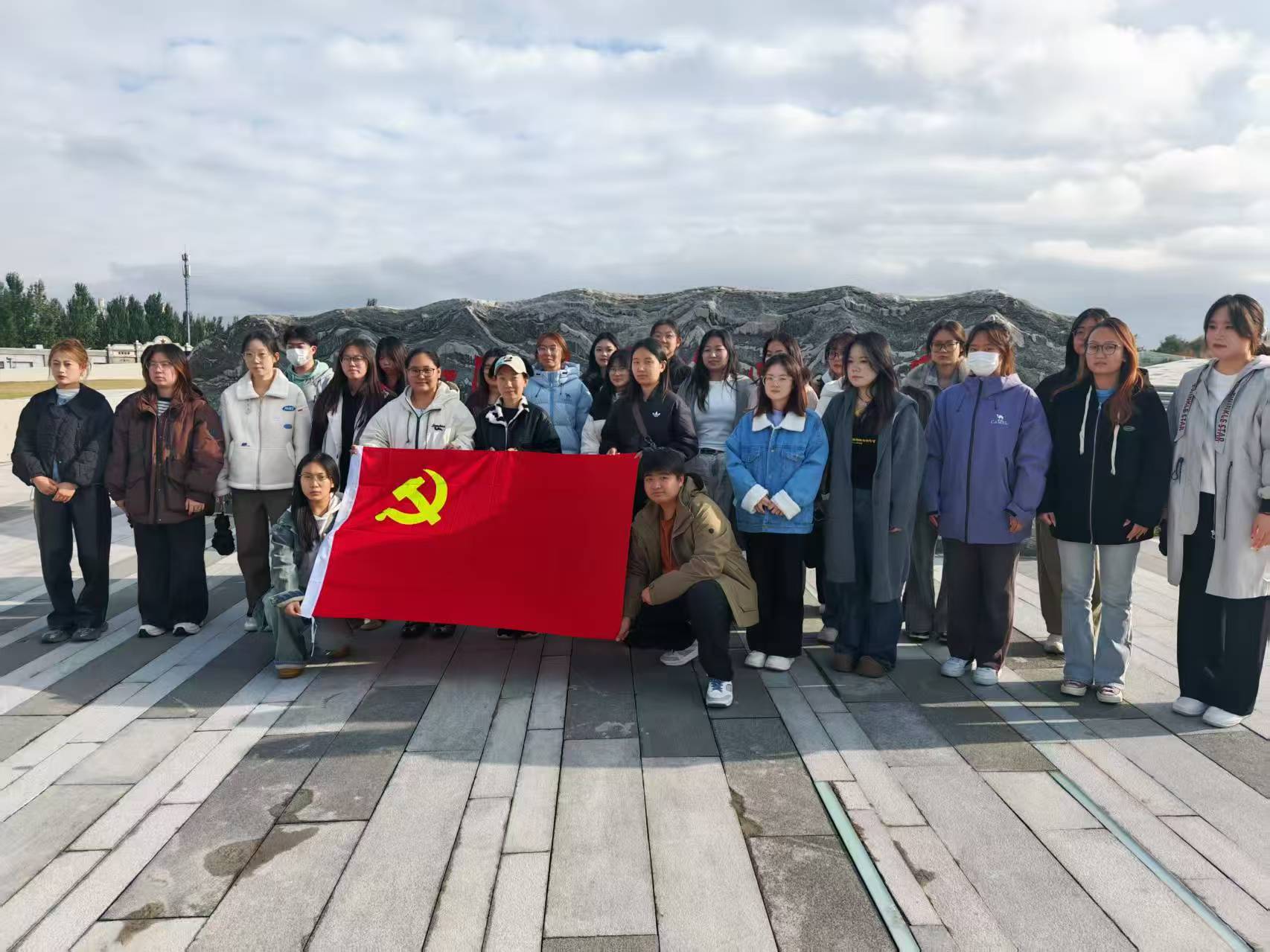 微信图片_20251102201750.jpg 微信图片_20251102201750.jpg