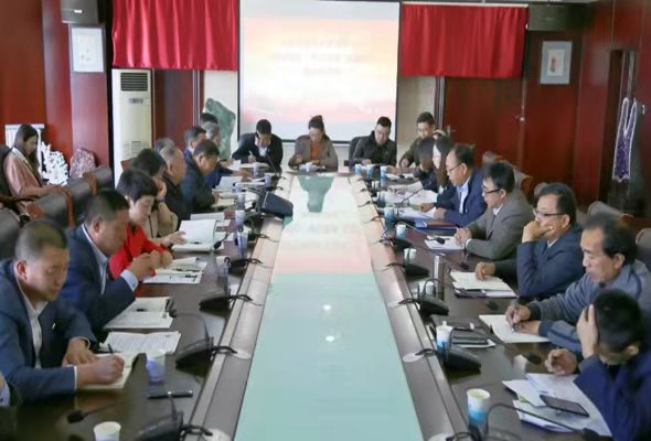 鸿德学院召开“不忘初心，牢记使命”主题教育集中研讨会