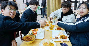 托克托县政府为学院师生举办“悦享汤糕”活动