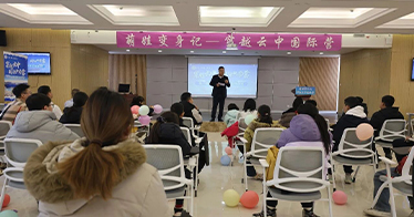 学院全外教口语冬令营顺利收官