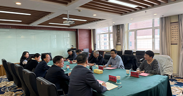 自治区教育考试院研招与成招处党支部与学院机关党支部联合开展主题党日活动