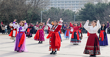 学院举办“二月二龙抬头” 民俗活动
