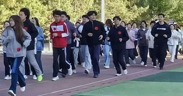 学院外语系开展迷你马拉松为母校庆生 