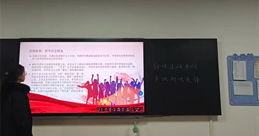 锤炼过硬本领，争做时代先锋