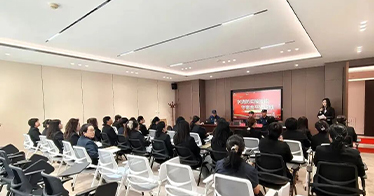 学院举行消防培训