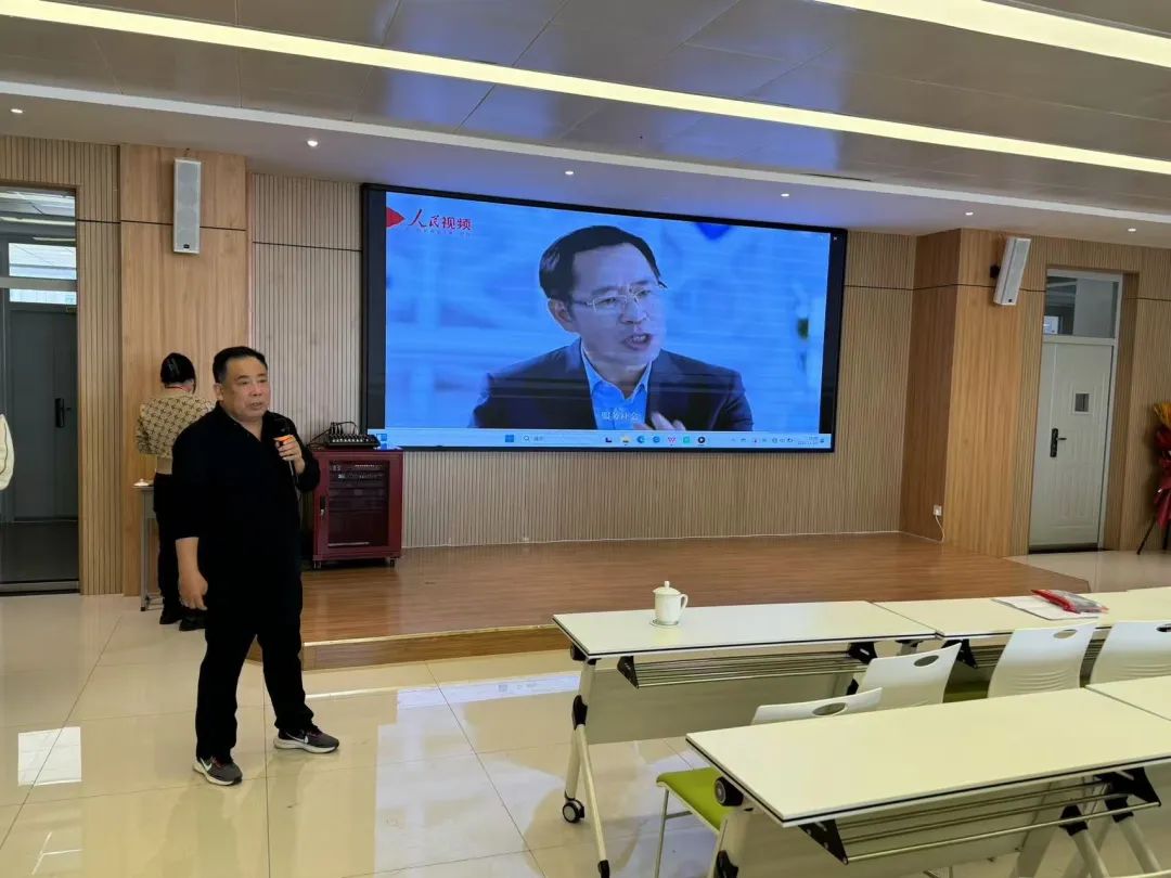 f9d96cfa232433d11f54c9db77cd913e.jpg f9d96cfa232433d11f54c9db77cd913e.jpg