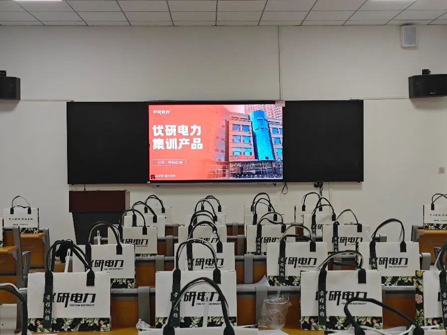 4af246e17fbb76eb24e8da5ba0454896.jpg 4af246e17fbb76eb24e8da5ba0454896.jpg