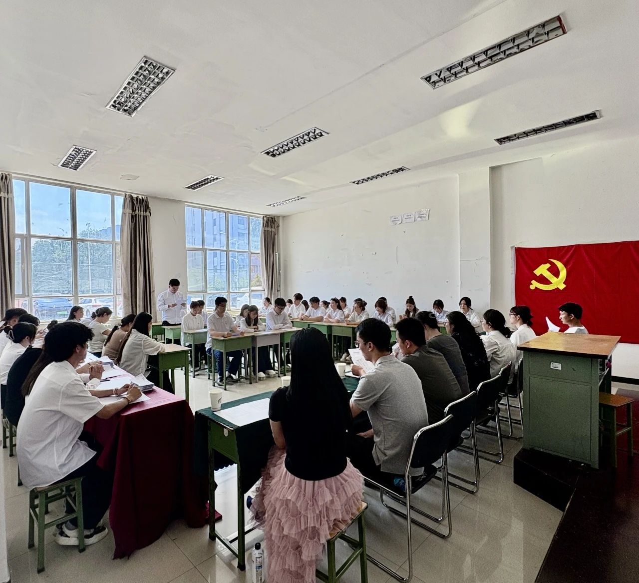 98f2c74fbcd9a4253638e2f3a98d4e24.jpg 98f2c74fbcd9a4253638e2f3a98d4e24.jpg