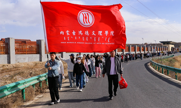 云中1.png 云中1.png