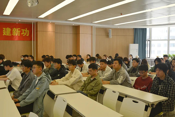 内容2.jpg 内容2.jpg