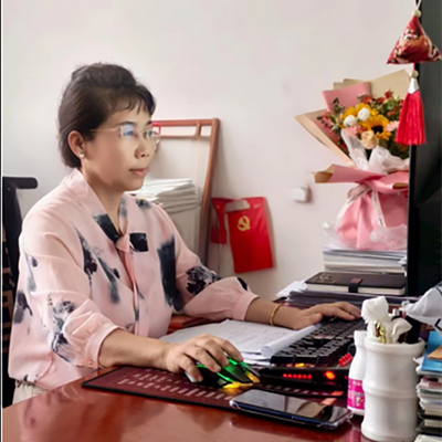 刘国华.jpg